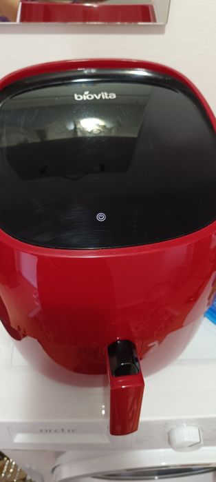 Vând fripotza cu aer cald biovita