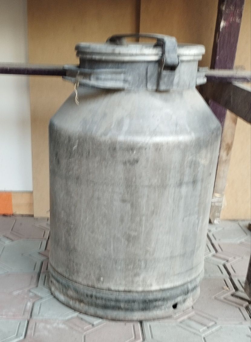 Продам флягу алюминиевая.
