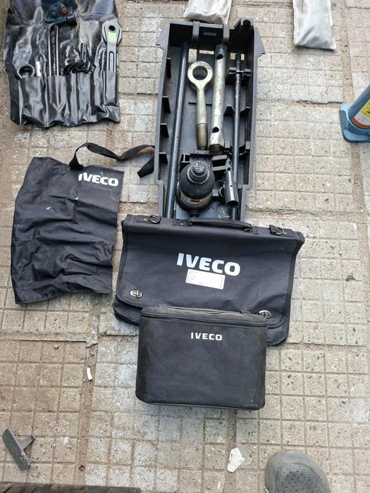 Бусови крикове и комплекти