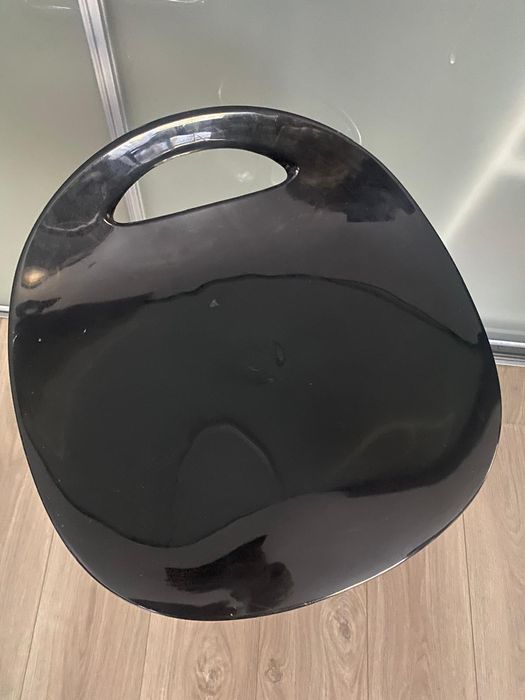 Италиански бар стол, черен цвят