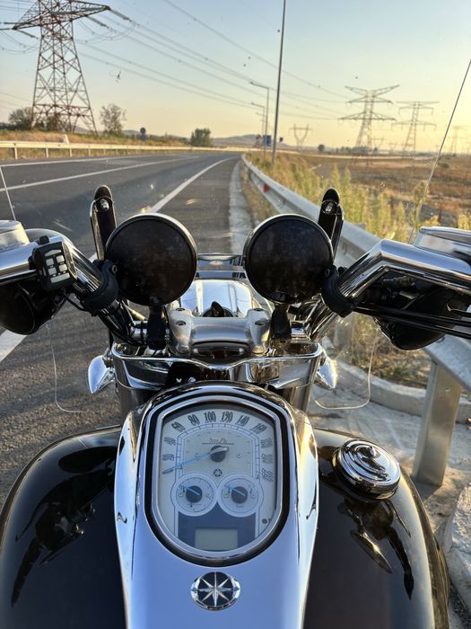 Yamaha xv 1900 midnight star stratoliner