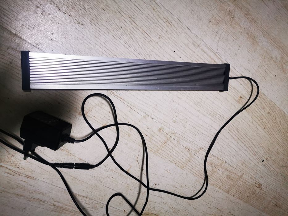 Vand sistem iluminare acvariu leduri multicolore foarte piuternice