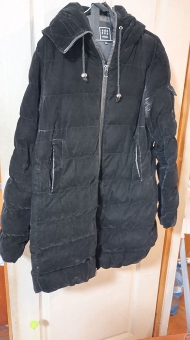 Черно зимно яке с качулка