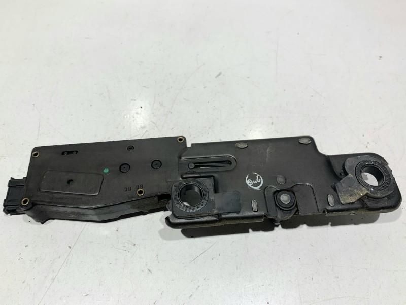 Broasca / motoras capota spate Skoda Superb 2 (2008-2013) 4F9827383A