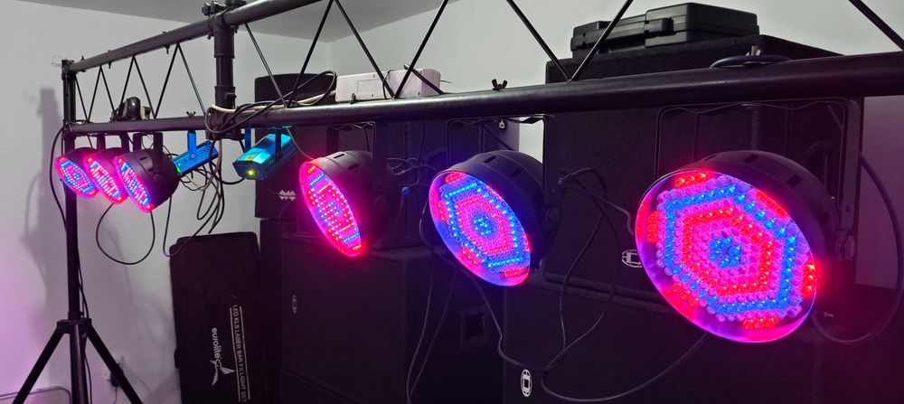 Vand schela lumini cu 6 par led cu DMX 512