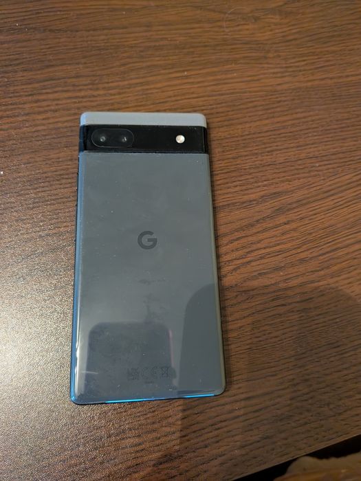 Продавам Google pixel 6a