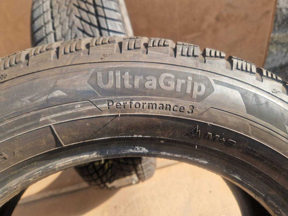 2 Goodyear R16 205/60
Зимни гуми 
DOT4123