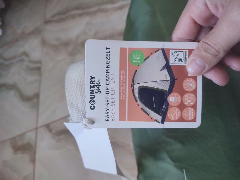 Cort pentru 3 persoane