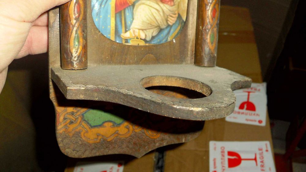 Стар домашен иконостас