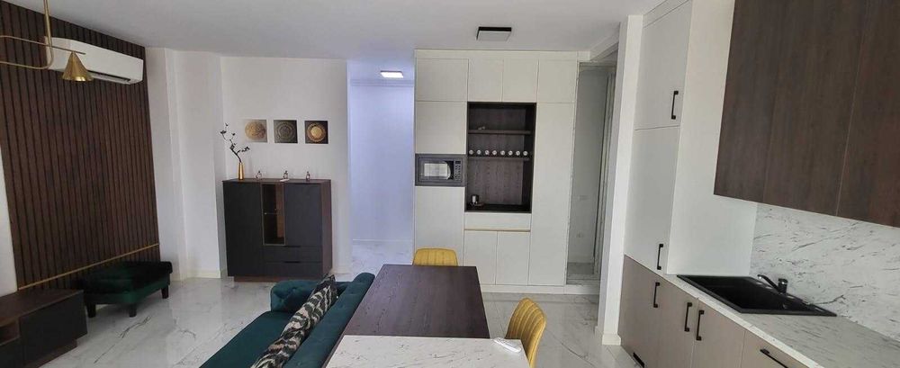 Apartament  2 camere in complex cu piscina