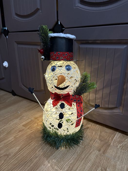 Decor Craciun - Om de zapada luminos