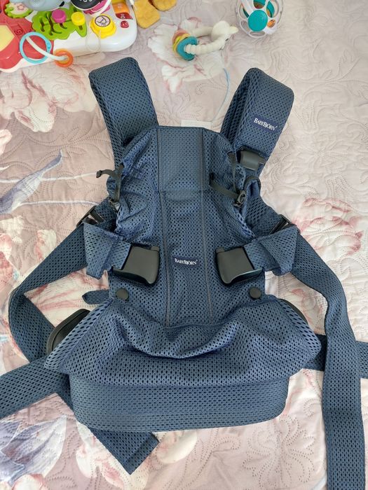Marsupiu Anatomic OneAir Babybjorn