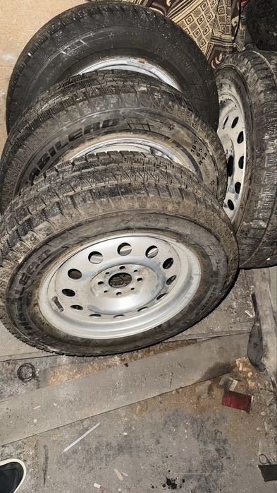 Зимние шины 185/65/14 R14