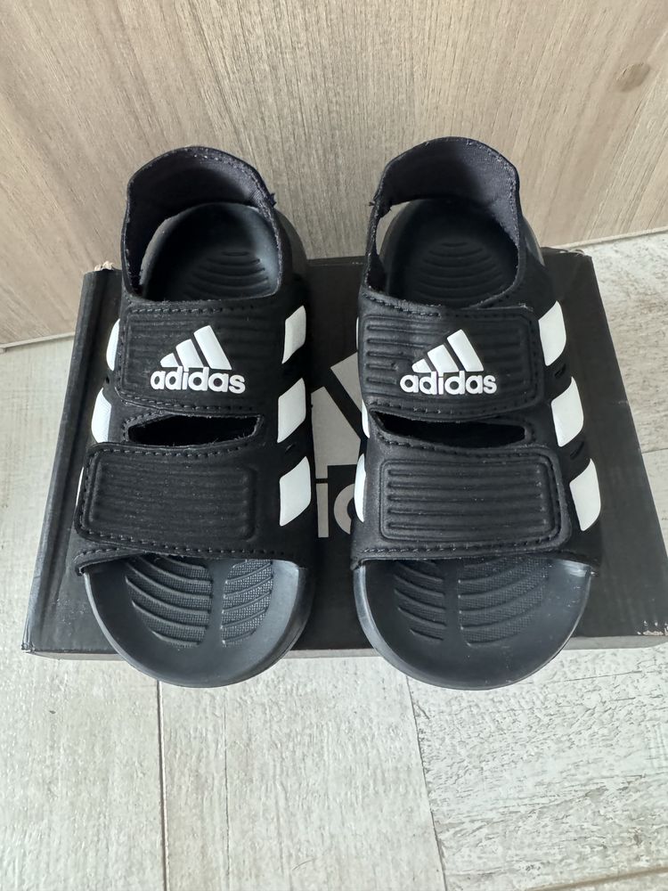 Детски сандали Adidas