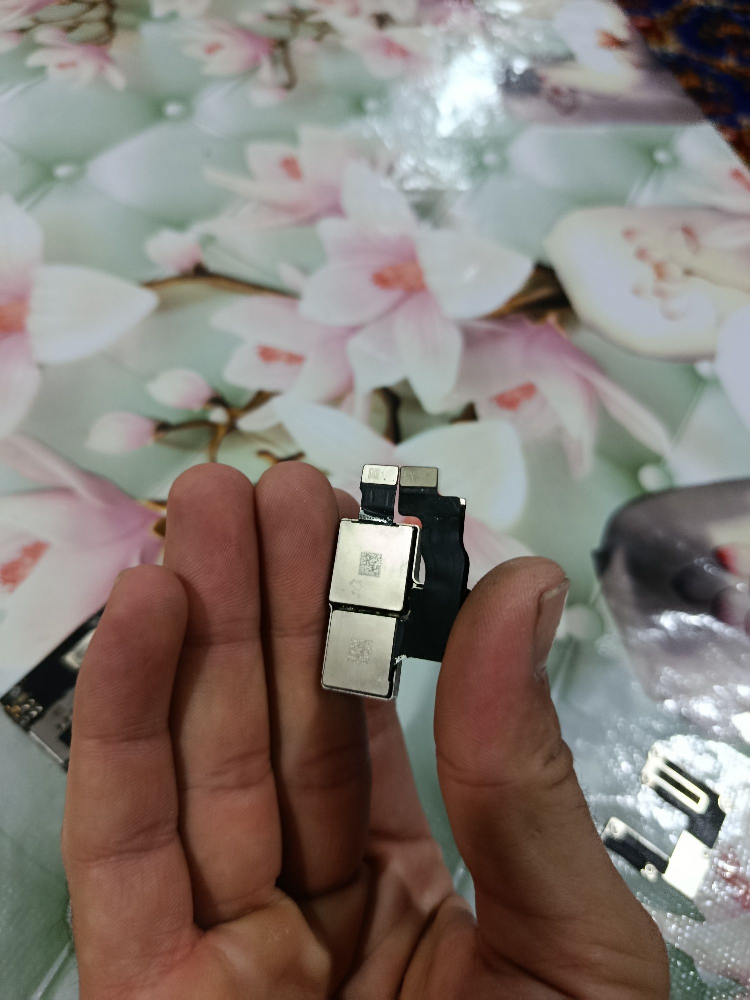 Iphone 11 pro platasi 64 pamet tozza plata