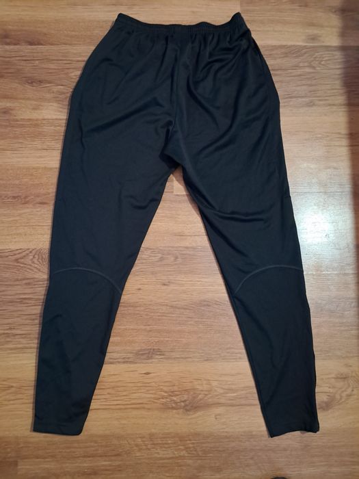 Анцуг Nike размер М
