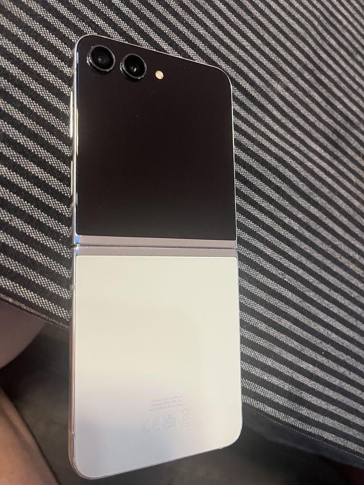 Samsung Z flip 5
