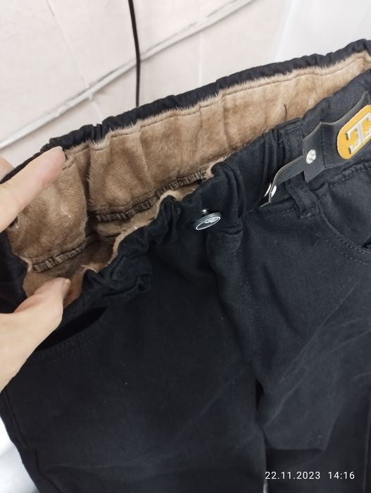 Продам новые джинсы с начесом