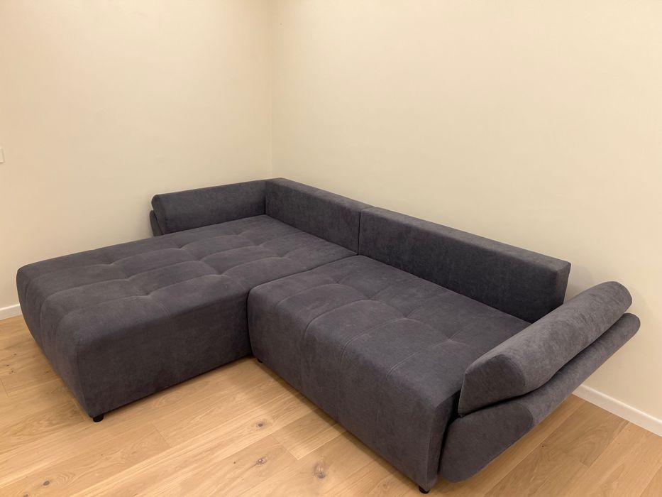 Coltar Gri Antracit, extensibil, spatiu de depozitare.