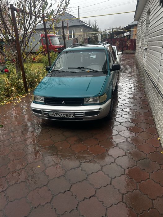 Машина Mitsubishi