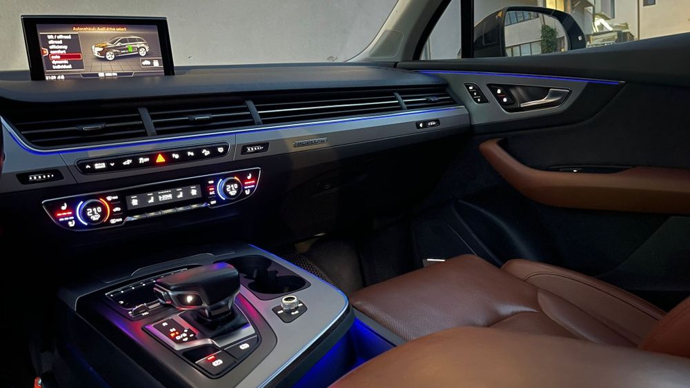 AUDI Q7 E-Tron • Plug-in Hybrid + Diesel • Unic Propietar • Euro 6