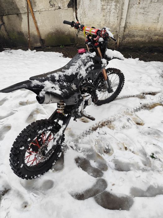 Vând cross kxd 125cc