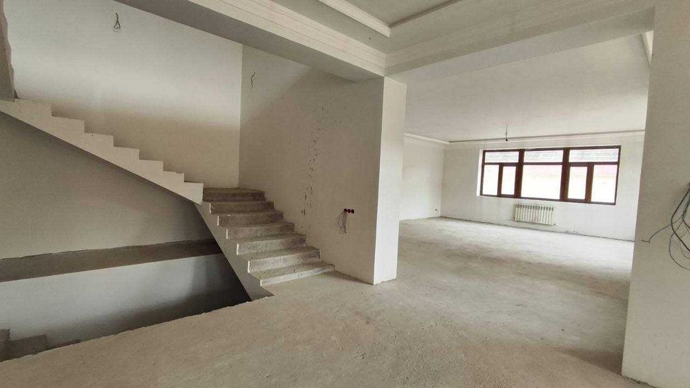 Срочно продам участок 7 соток на центр Луначарском