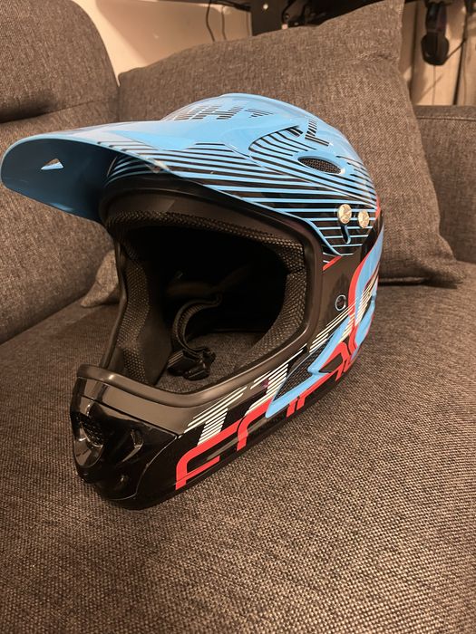 Каска за колело синя