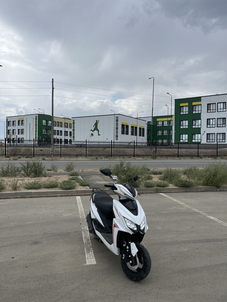M11 Jilang moped