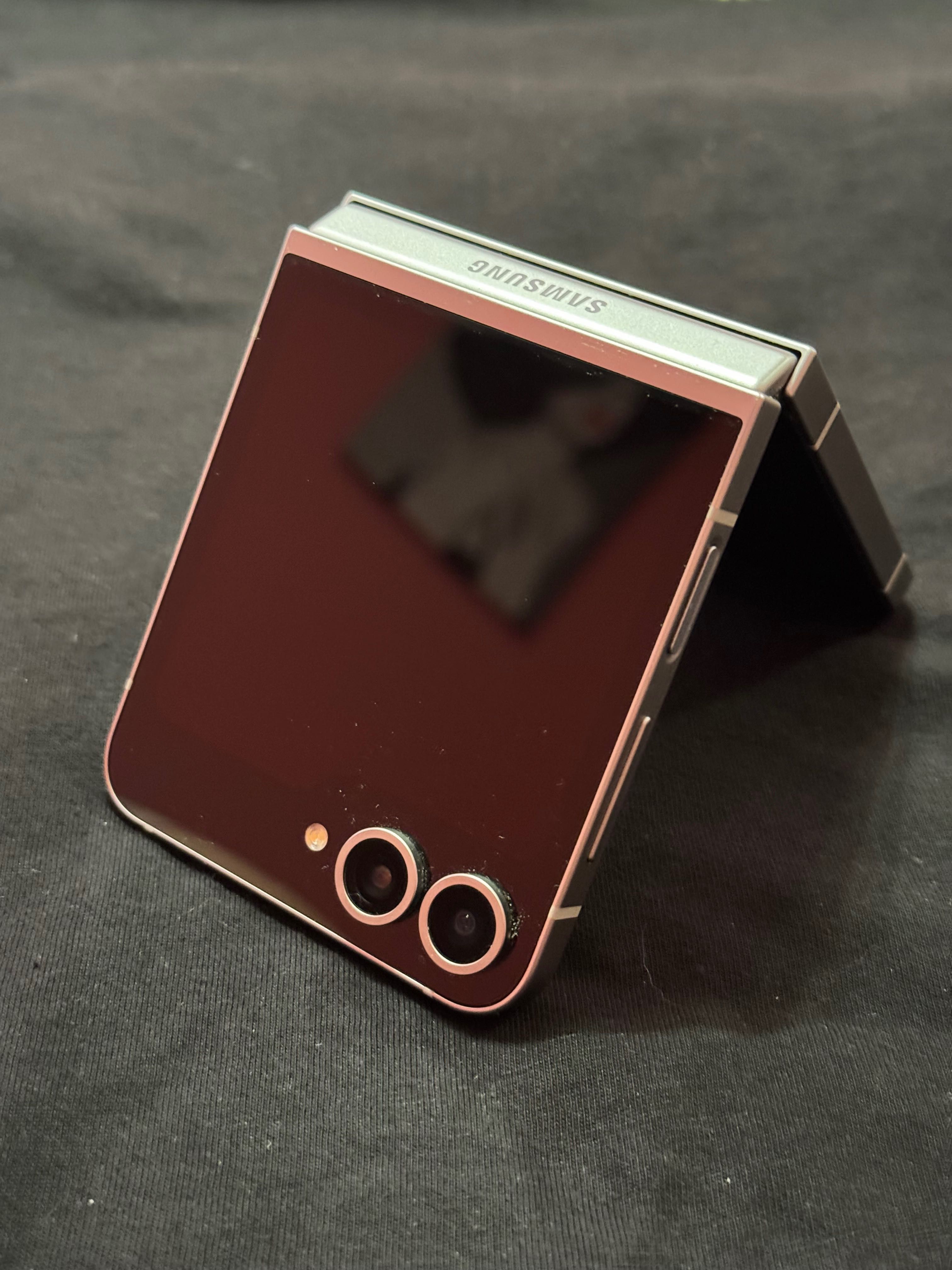samsung galaxy flip 6