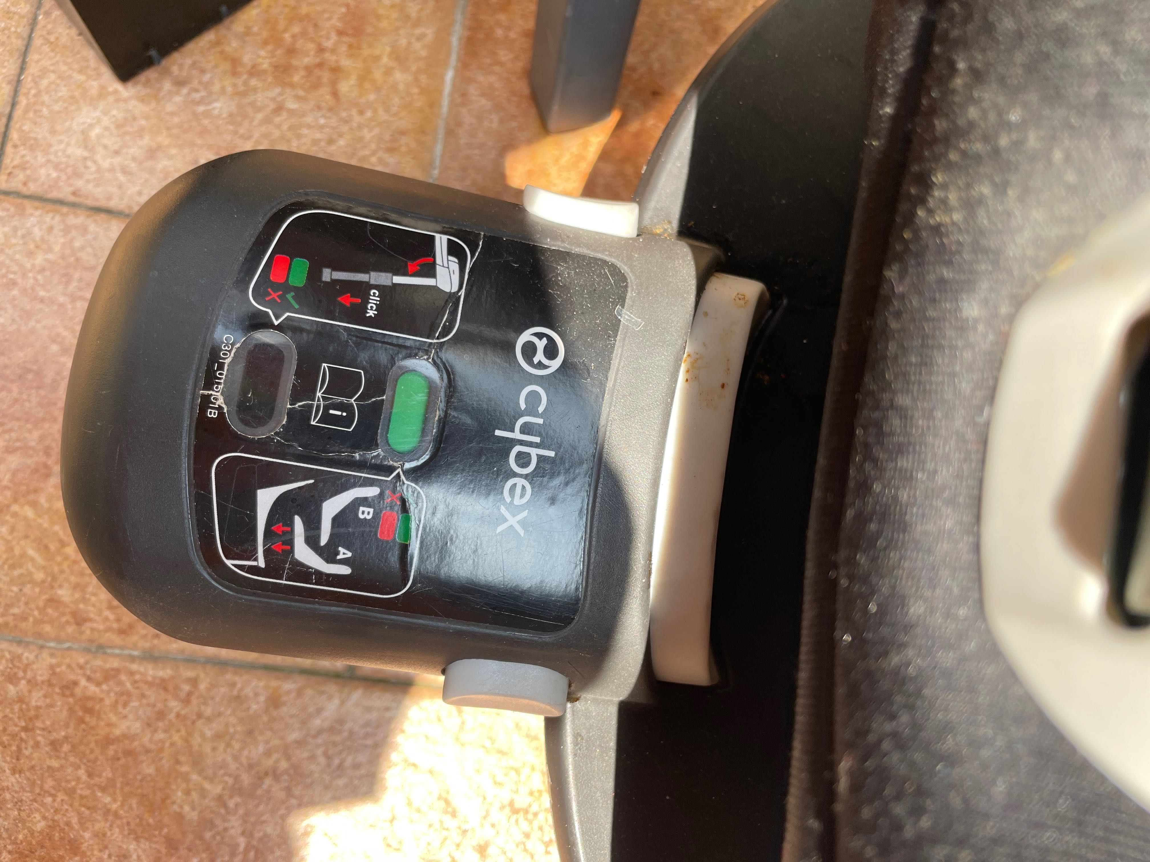 Scaun auto Cybex Sirona M2 i-Size cu baza Isofix