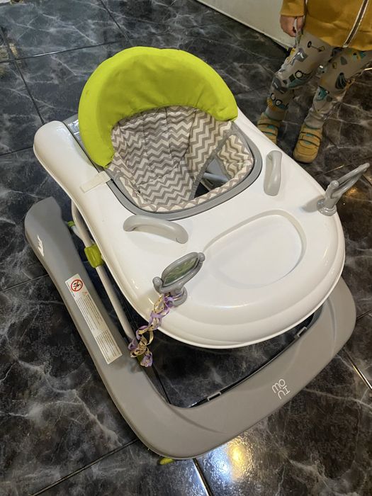 Детска проходилка за бебе