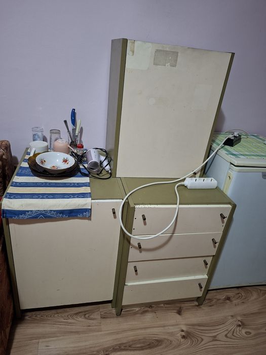 Кардероб и два шкафа