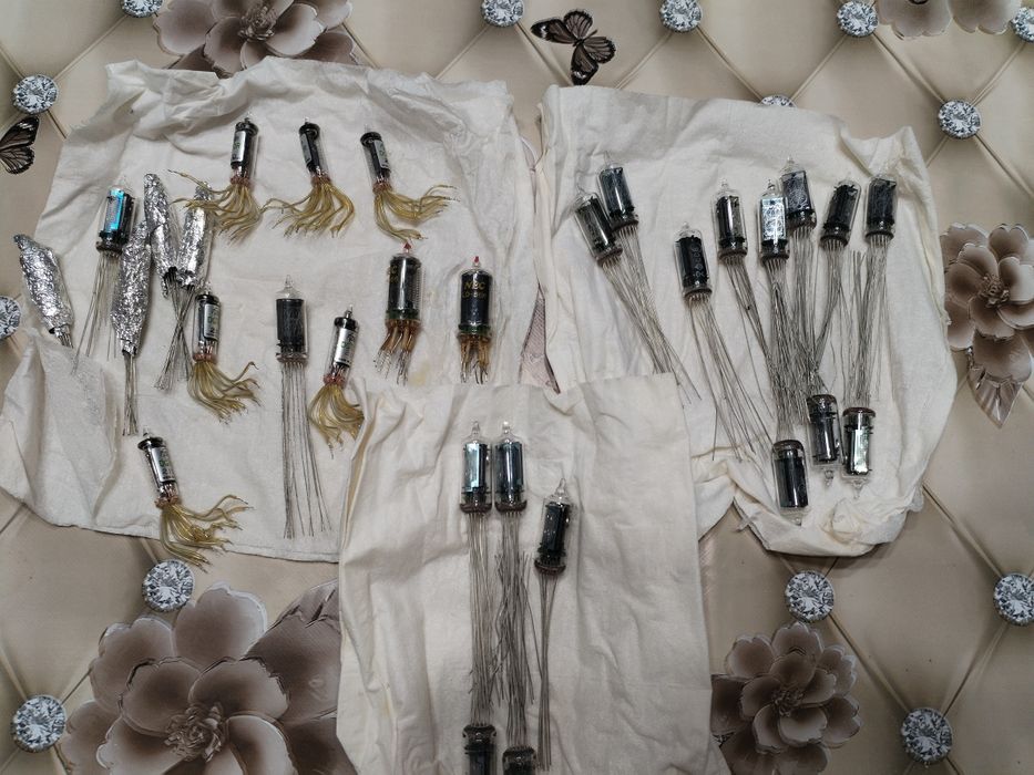 Lampi  pentru construit ceasuri