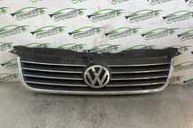 Grila bara fata centru 3B0853651L / 3B0 853 651L Volkswagen VW Passat