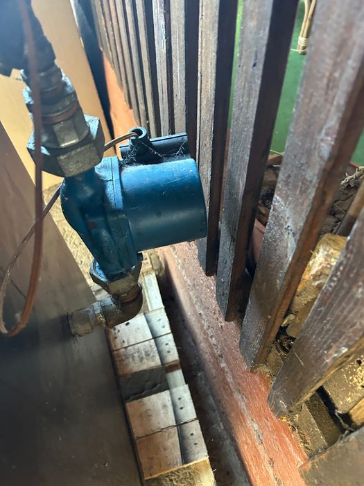 Камина с водна риза,помпа