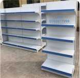 Vand vitrine de rafturi