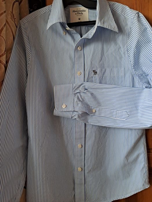 Официална ,раирана почти нова риза за специални случаи