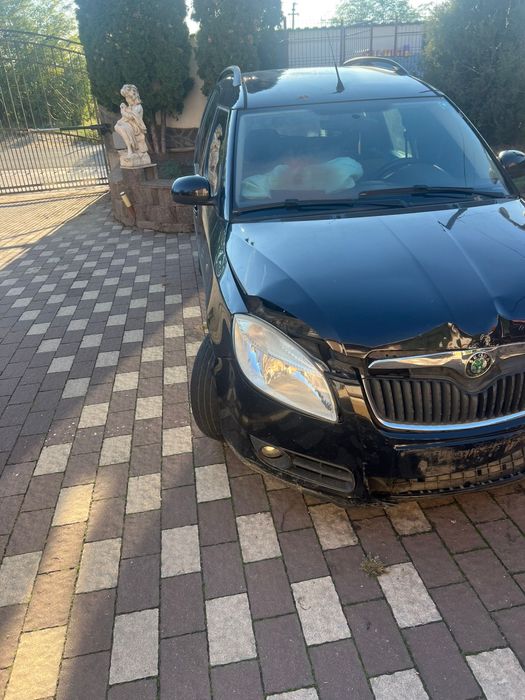 Vand Skoda Roomster - usor avariata
