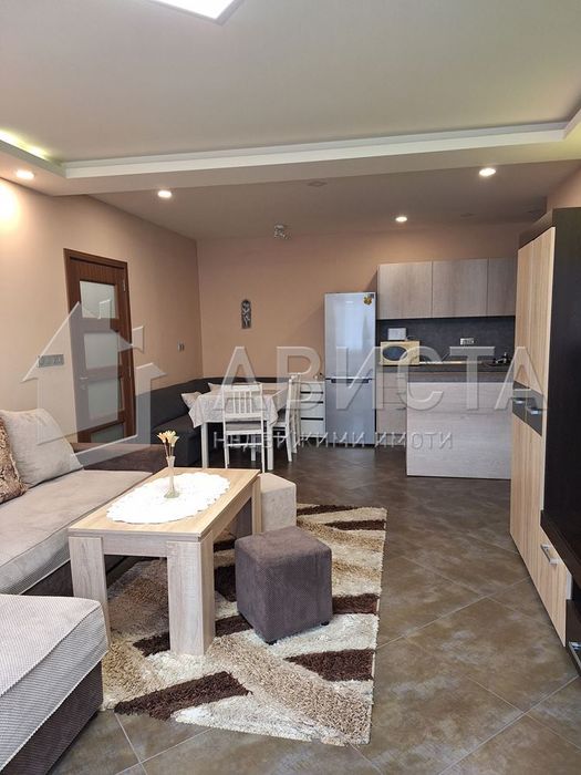 3-стаен в София-Студентски Град, обзаведен с гараж