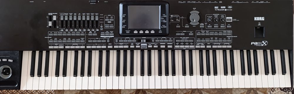 Korg pa3x 76 klavir
