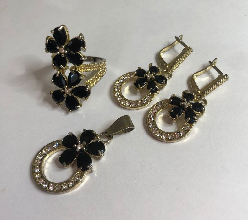 Набор Бижутерия серёжки кольцо и кулон