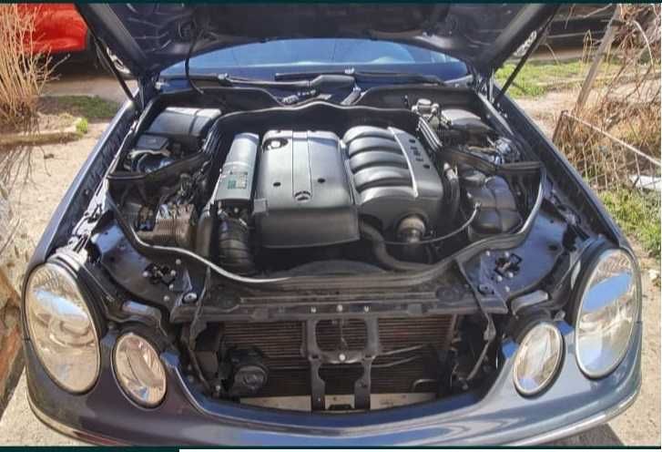 Mercedes Benz E220 model Elegance - W211