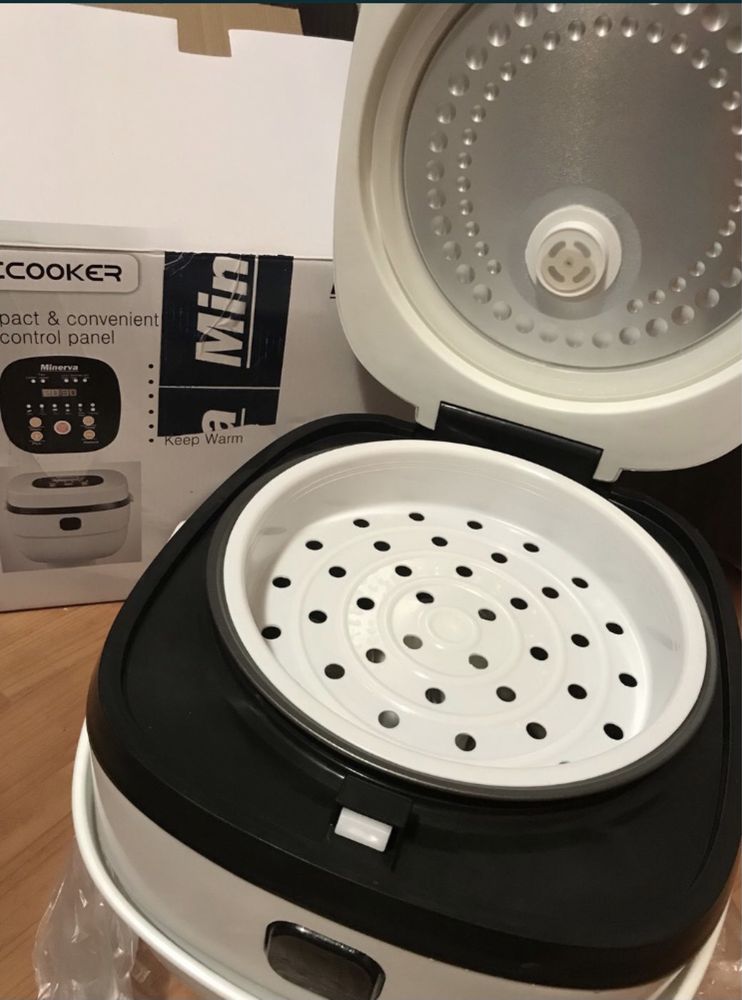 Multicooker M-EXPM16 NOU