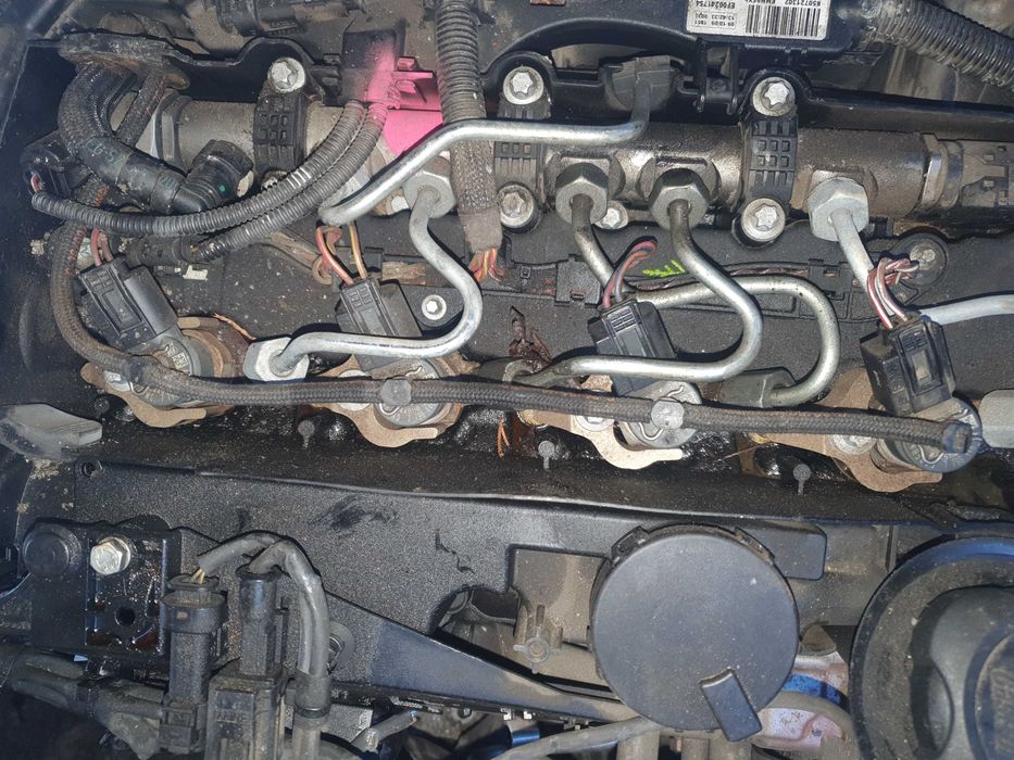 Injector BMW E90 N47 2.0D 2009