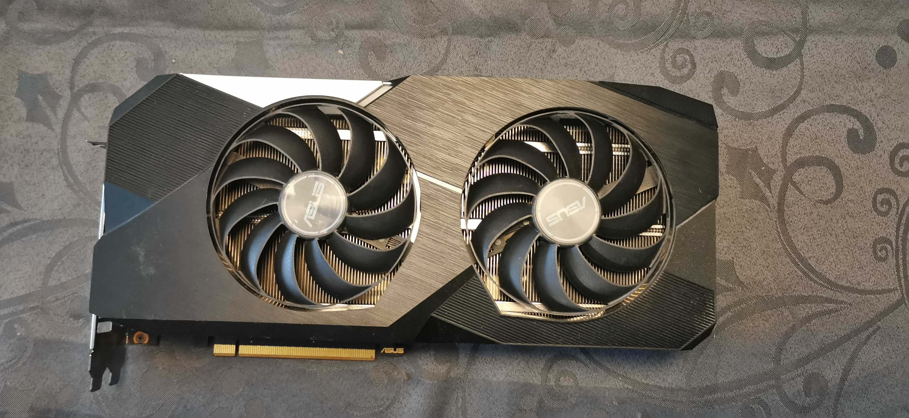 Продавам RX6700XT