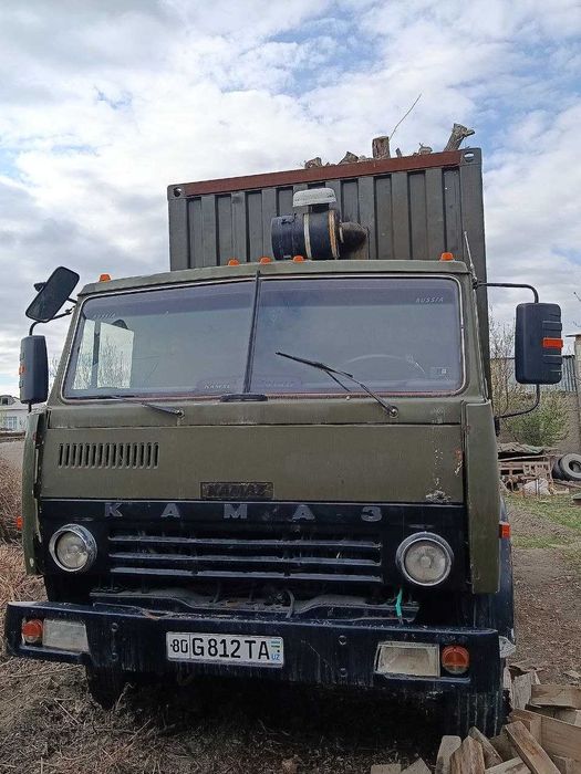 Kamaz prisep sotiladi