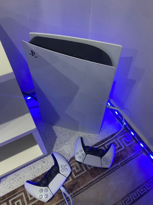 2 шт Ps 5 продам и 1 ps 4