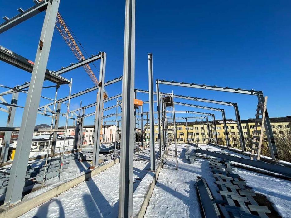 CONSTRUIM HALE METALICE panouri sandwich conform proiect