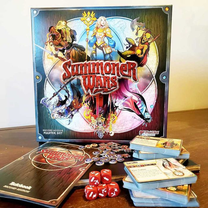 Настолна игра - Summoner Wars и експанжъни.